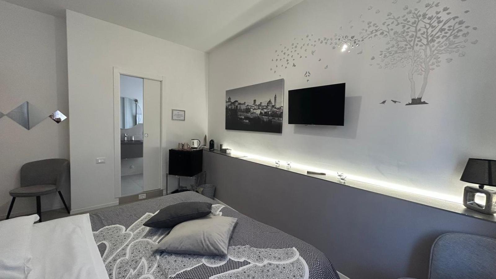 Comfort Accommodation Suite & Le Camere Bergamo Luaran gambar